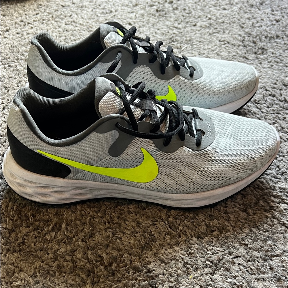 Nike Athletic Shoes Gray and Neon Yellow